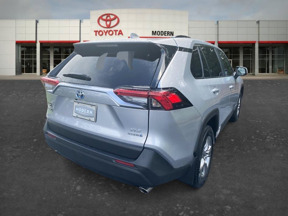 Used 2024 Silver Sky Metallic Toyota Hybrid XLE image 5