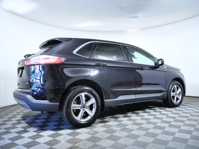 Used 2024 Black Ford SEL image 8