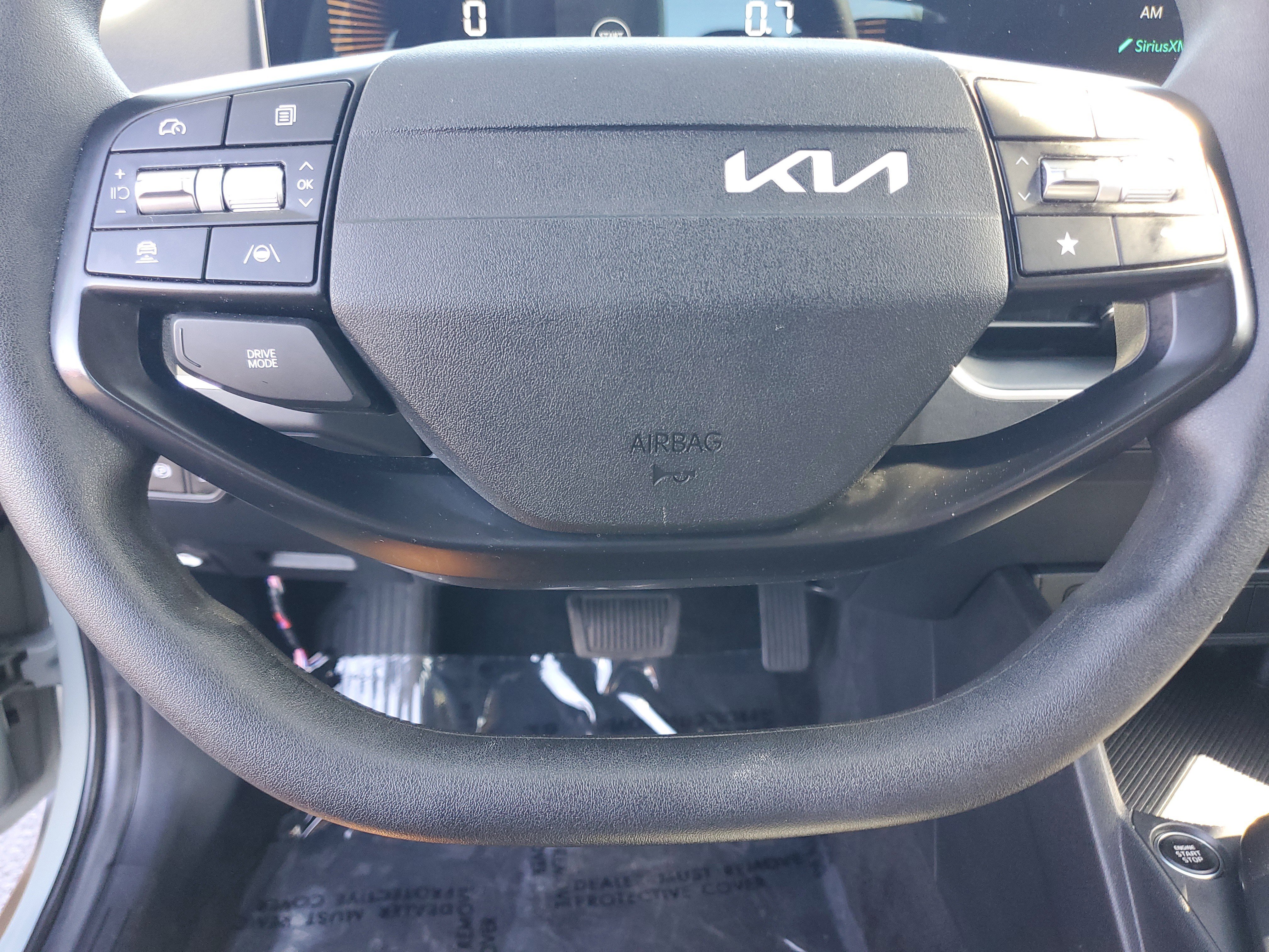 Used 2025 Blue Kia LXS image 22