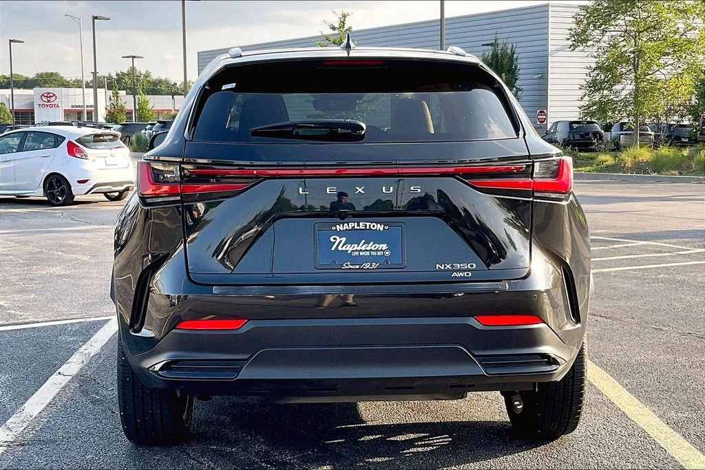 Used 2025 Black Lexus 350 Premium image 3