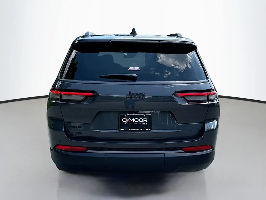 New 2026 Baltic Gray Metallic Clearcoat Jeep Limited image 5