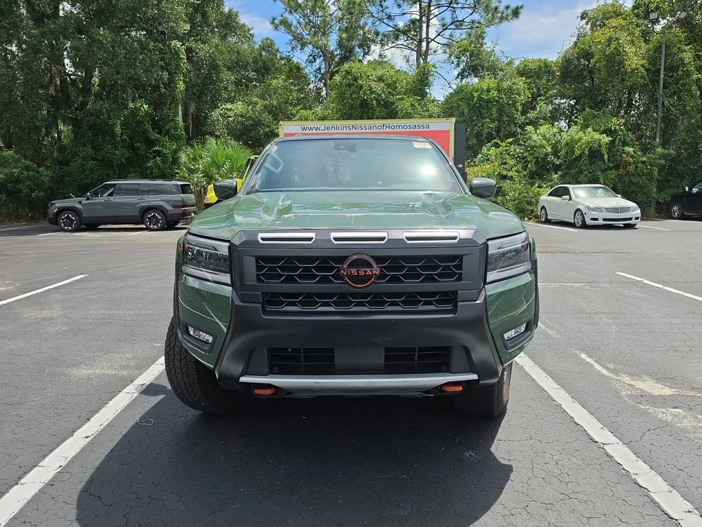 Used 2025 Green Nissan PRO-4X image 10