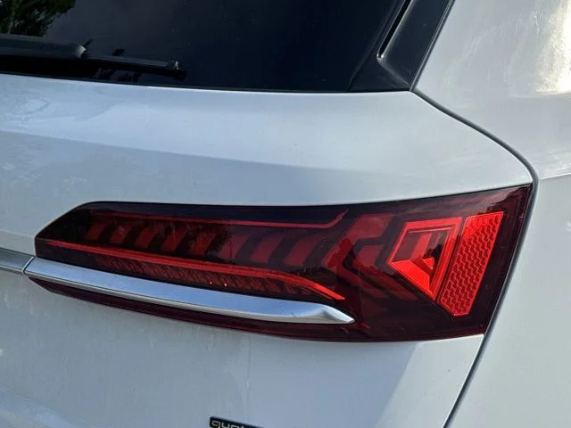 Used 2022  Audi 55 Premium Plus image 10