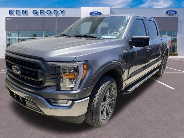 Used 2023 Gray Ford XLT image 4