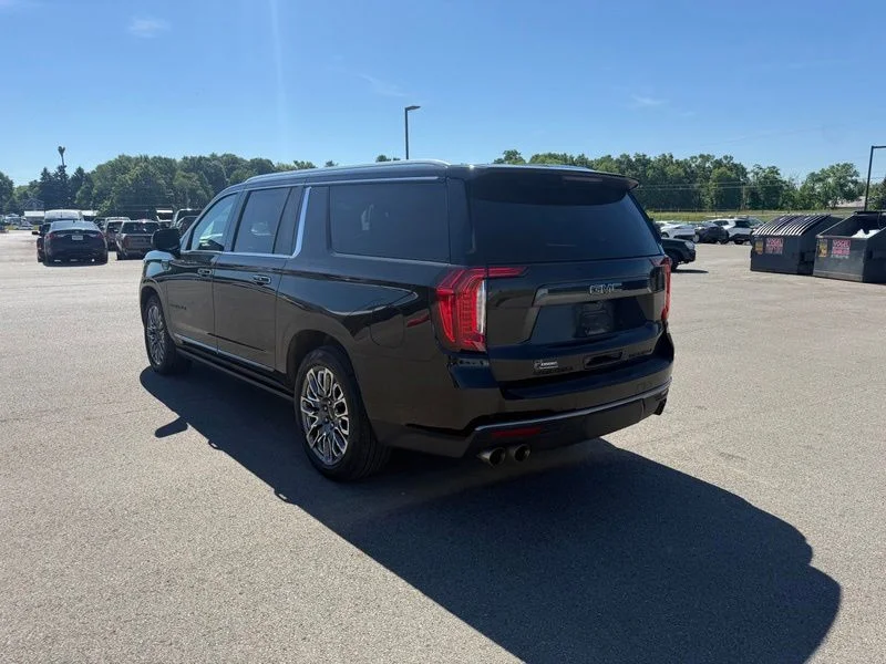 Used 2023 Black GMC Denali Ultimate image 8