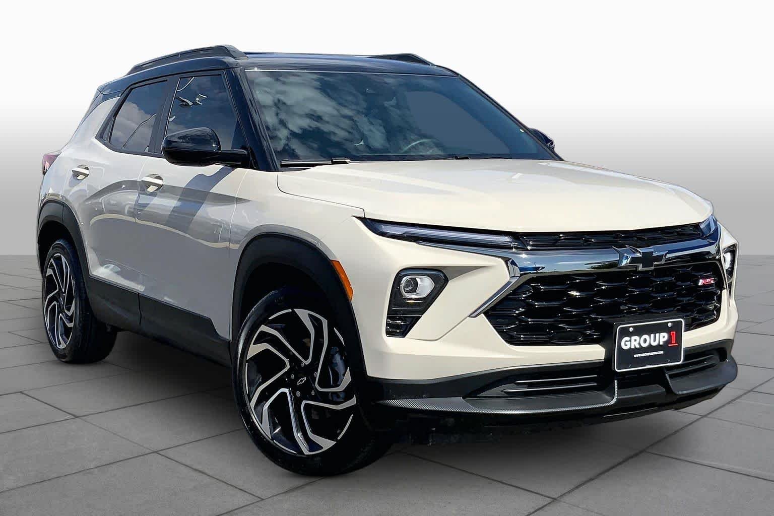 Certified Used 2026 White Sands Chevrolet RS image 3