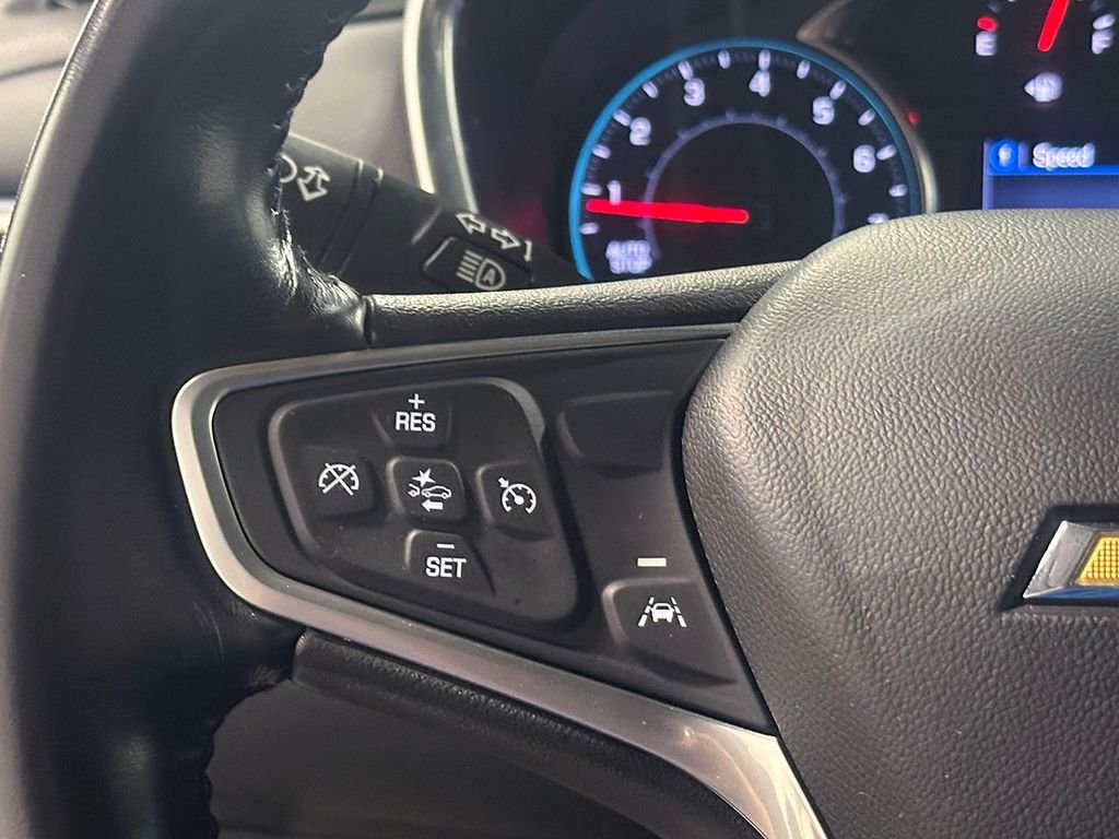 Used 2022 Gray Chevrolet LT image 35