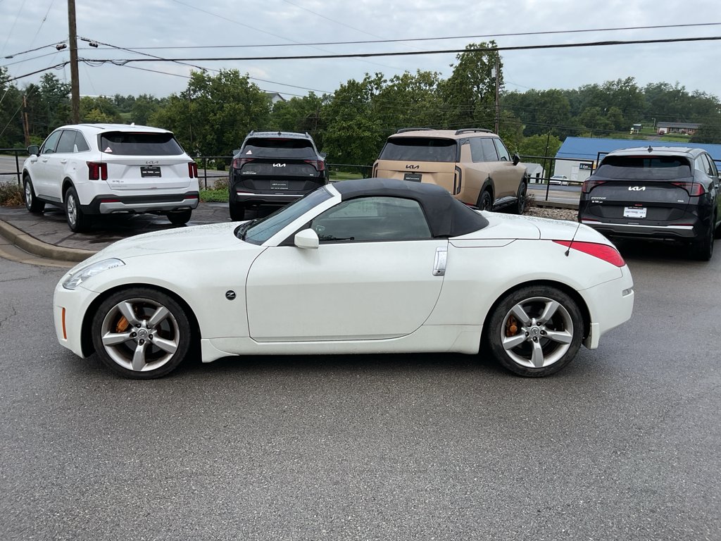 Used 2008 Pikes Peak White Pearl Nissan Grand Touring image 5