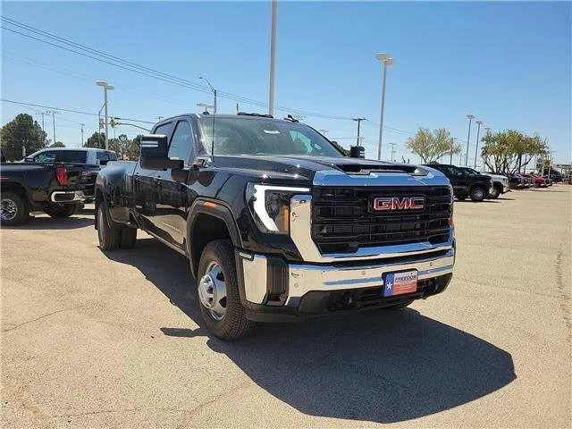 New 2026 Onyx Black GMC Pro DRW image 7