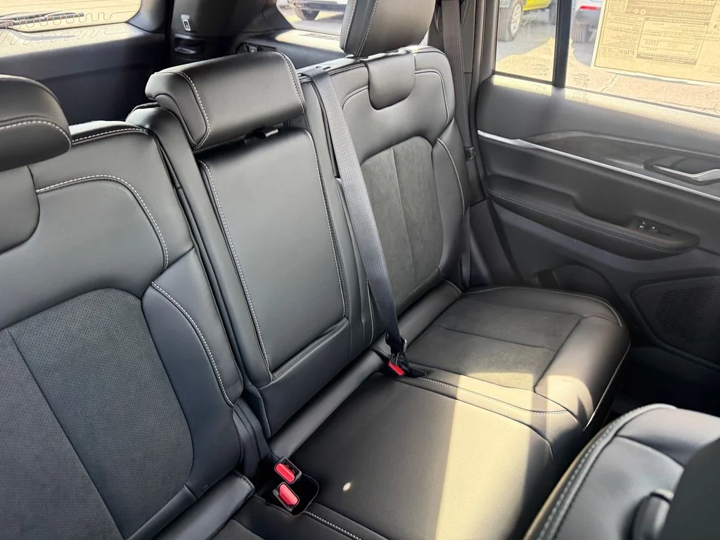 New 2026 Silver Jeep Laredo image 9