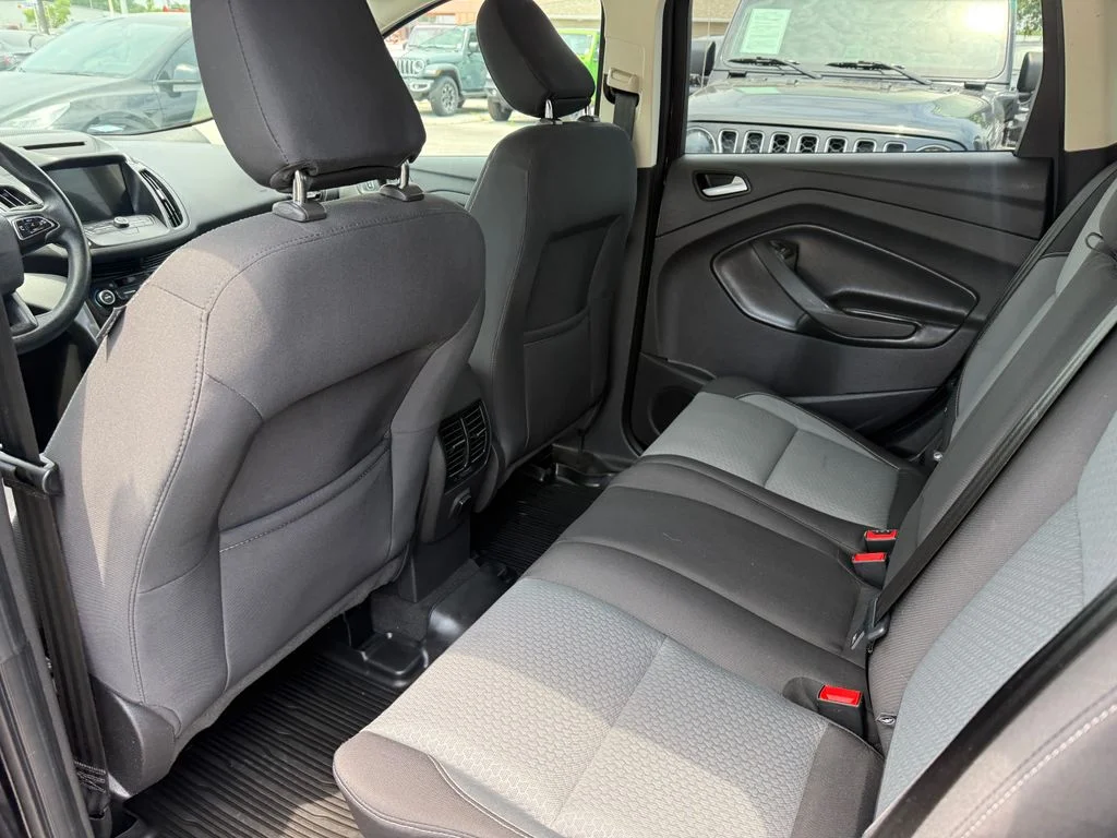 Used 2018 Black Ford SE image 20
