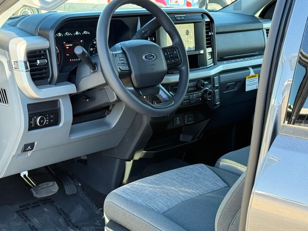 2026 Ford F-250 Super Duty XLT - Photo 6