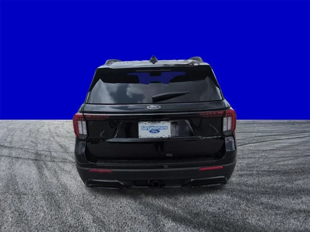 New 2026 Agate Black Metallic Ford ST-Line image 5
