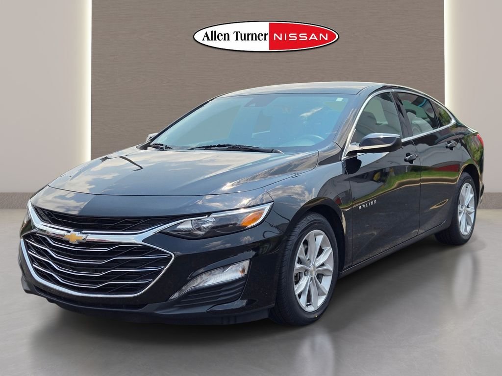 Used 2025 Black Chevrolet LT image 4