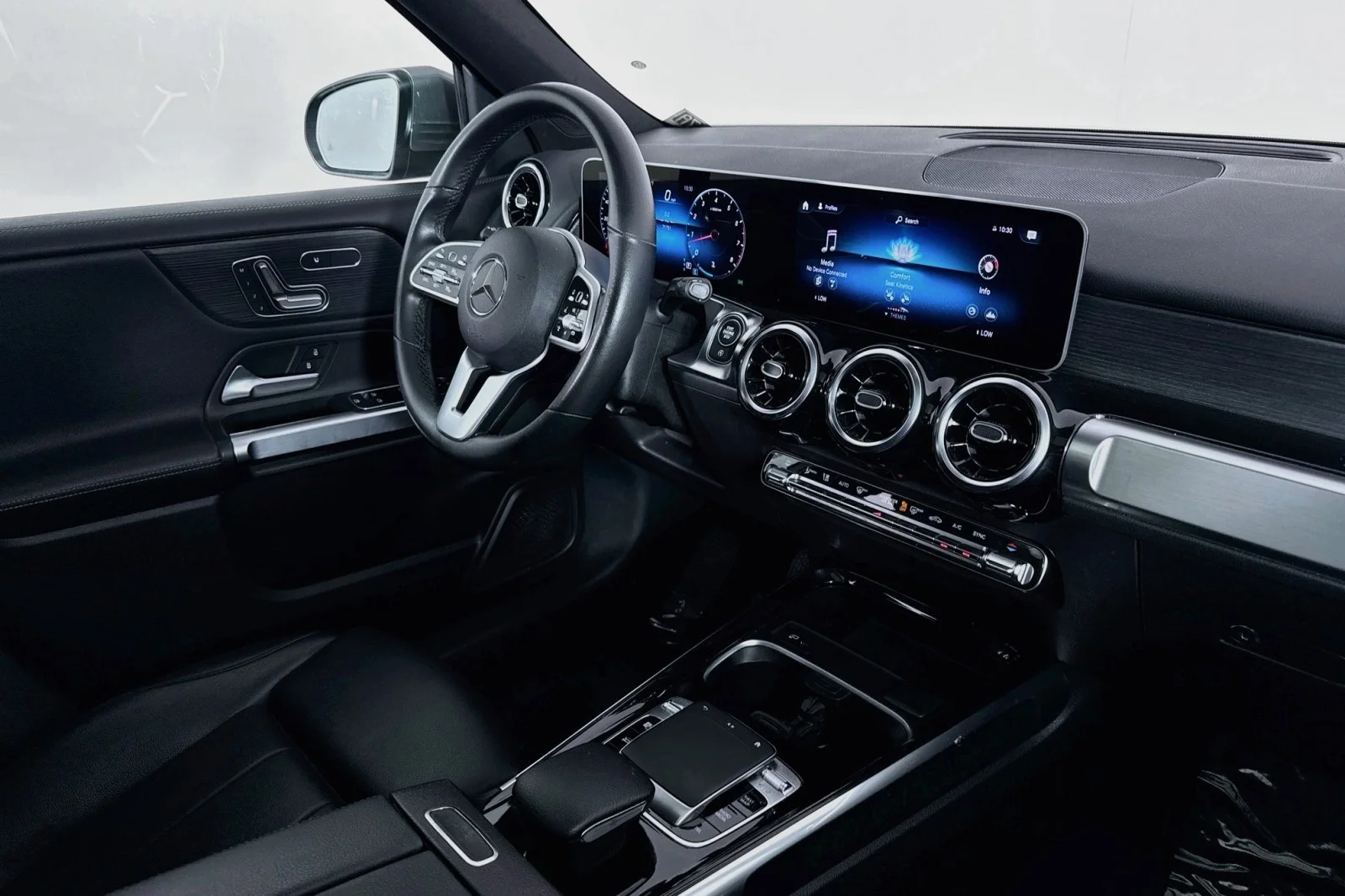Used 2020 Mountain Grey Metallic Mercedes-Benz 250 image 16