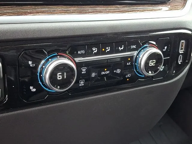 New 2026 Summit White GMC Elevation image 12