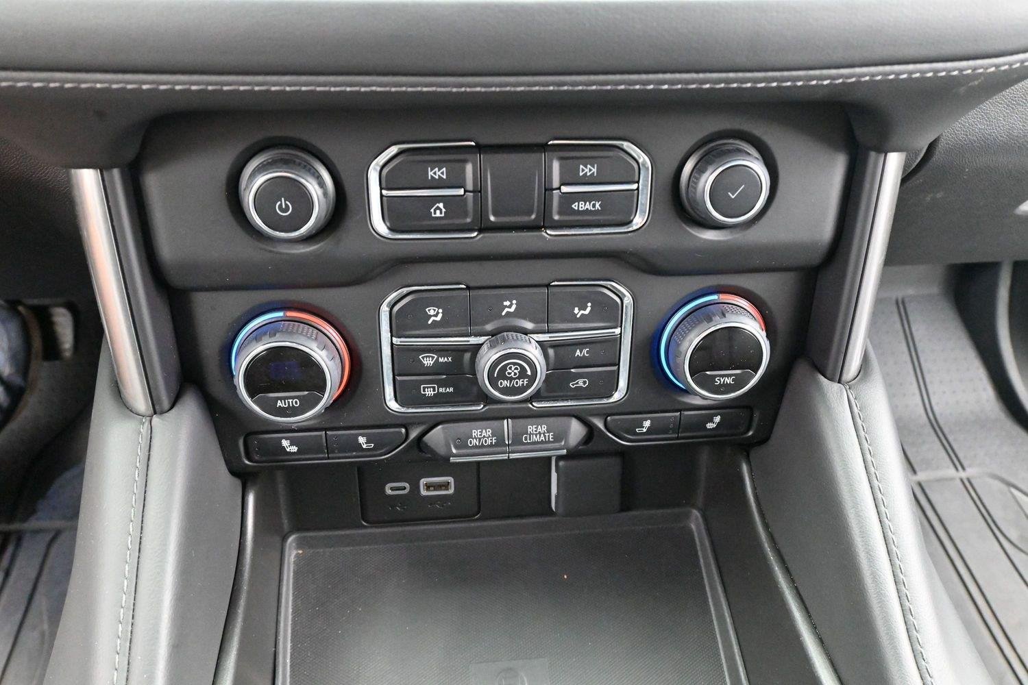 Used 2023 BLACK Chevrolet LT image 31