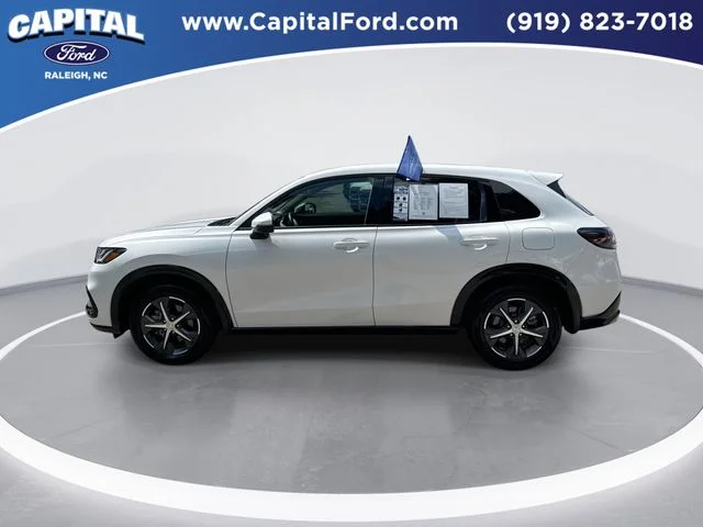 Used 2024 White Honda EX-L image 5
