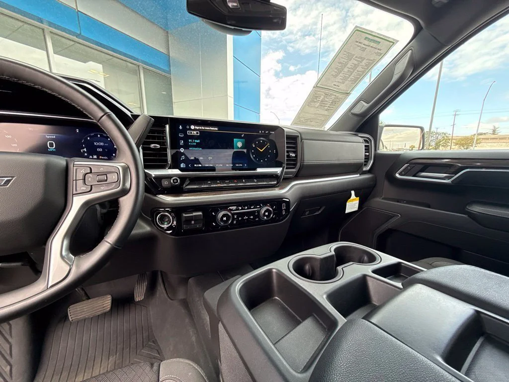 Used 2026 Summit White Chevrolet RST image 23
