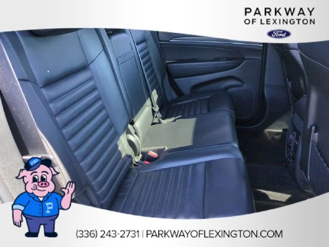 Used 2018 Black Jeep Limited image 32