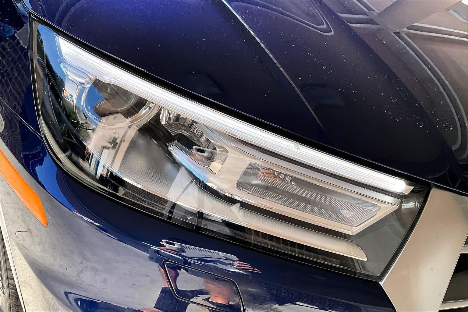 Used 2020 Navarra Blue Metallic Audi Premium image 28