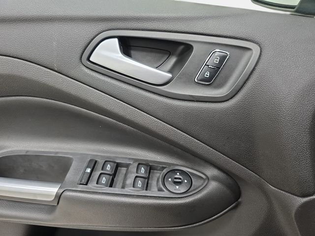 Used 2015 Black Ford SE image 27