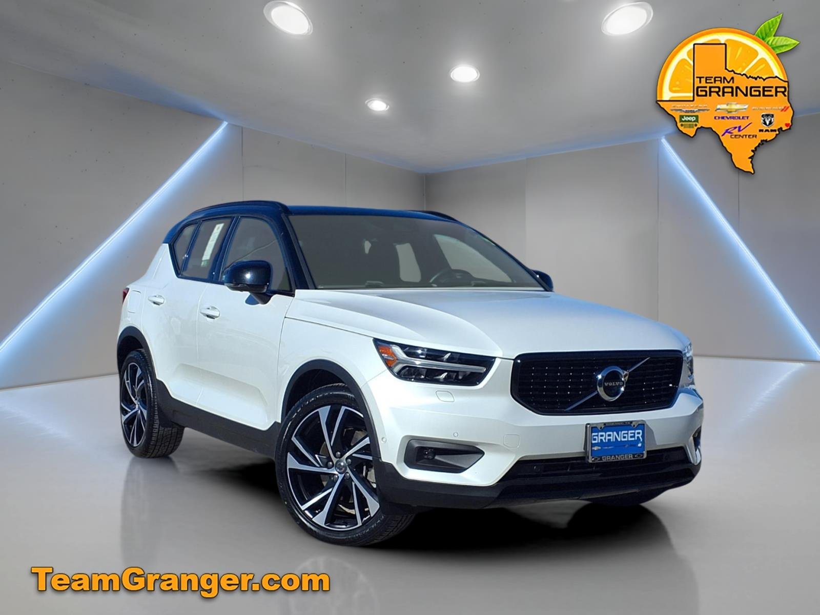 2021 Volvo XC40 R-Design