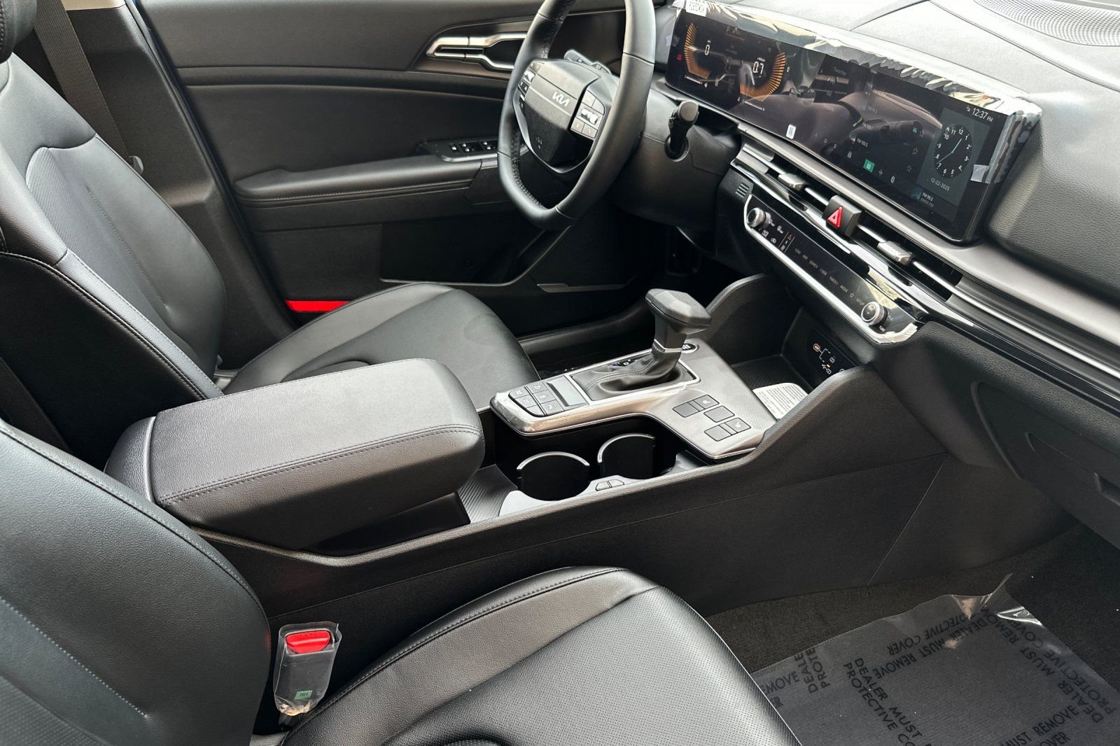2026 Kia Sportage EX - Photo 16