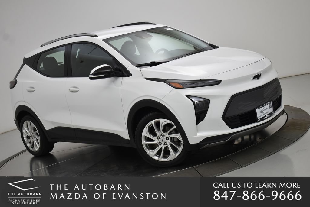 Used 2023 Chevrolet Bolt EUV LT with VIN 1G1FY6S03P4136301 for sale in Evanston, IL