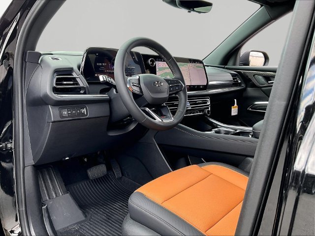 2027 Chevrolet Traverse Z71 - Photo 8