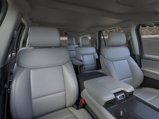 New 2026 Star White Metallic Tri-Coat Ford Active image 10