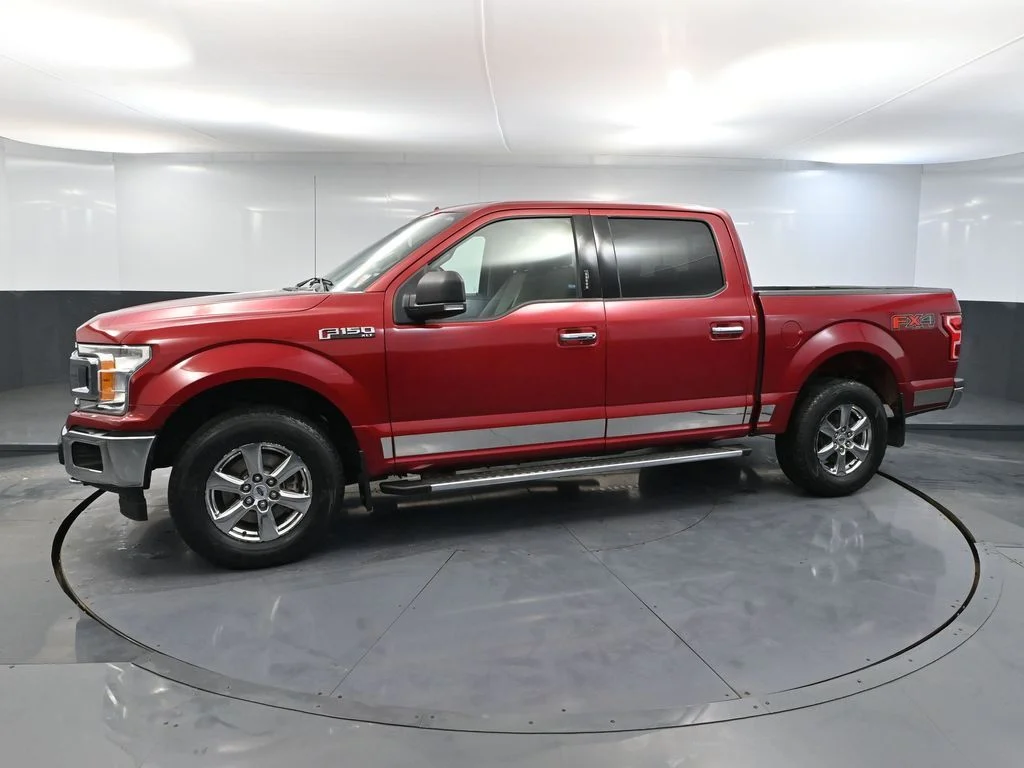 Used 2018 Red Ford XLT image 12