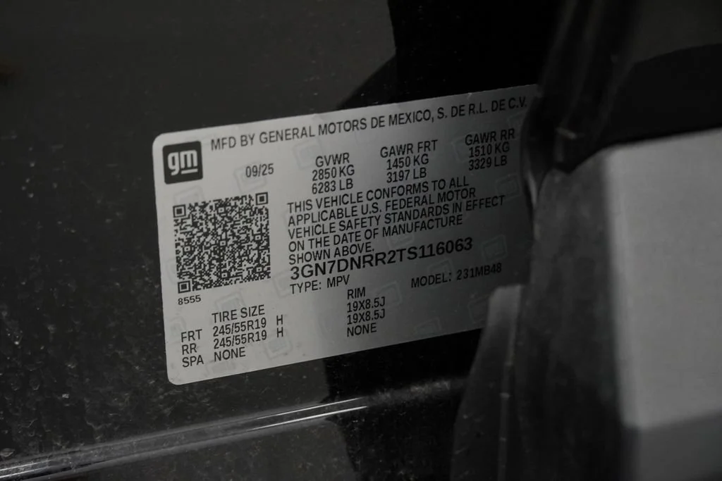 New 2026 Black Chevrolet LT image 39