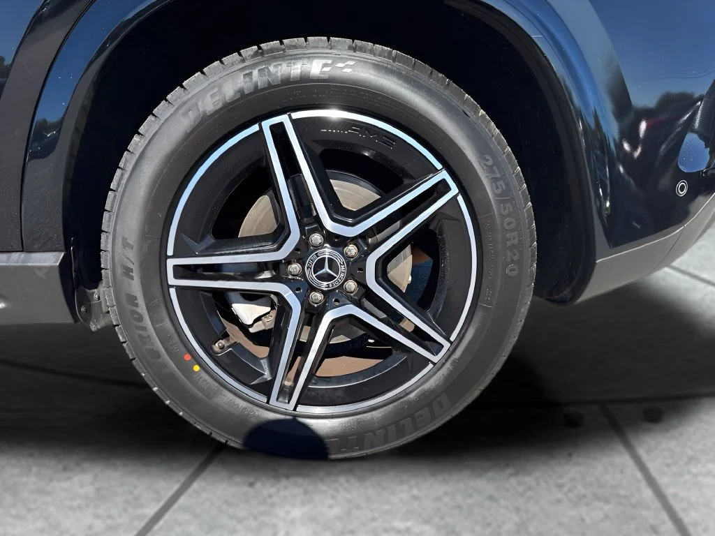 Used 2020 Black Mercedes-Benz GLE 450 image 33