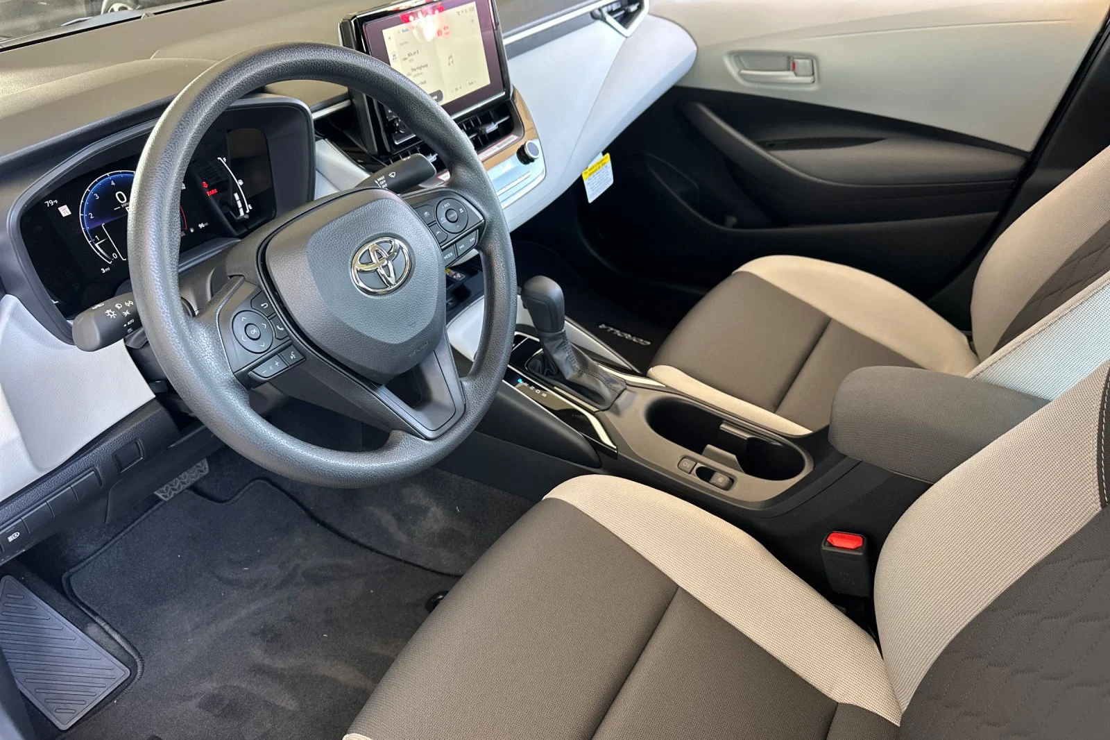 New 2027 Ice Cap Toyota LE image 10