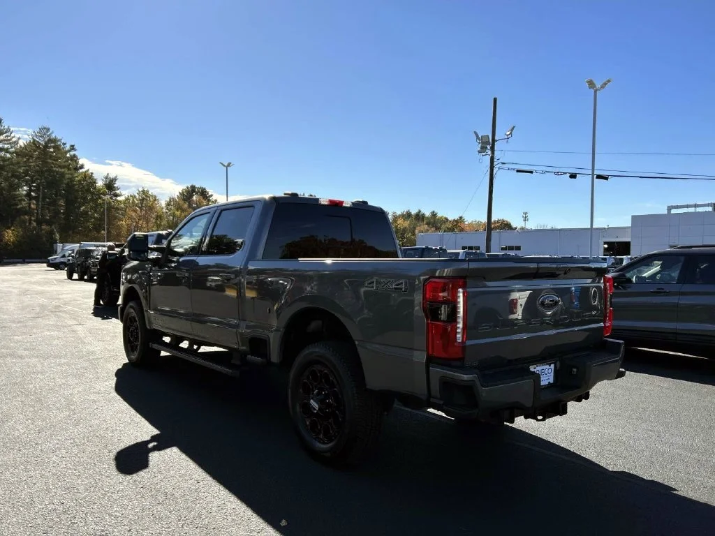 Used 2023 Gray Metallic Ford Lariat image 5