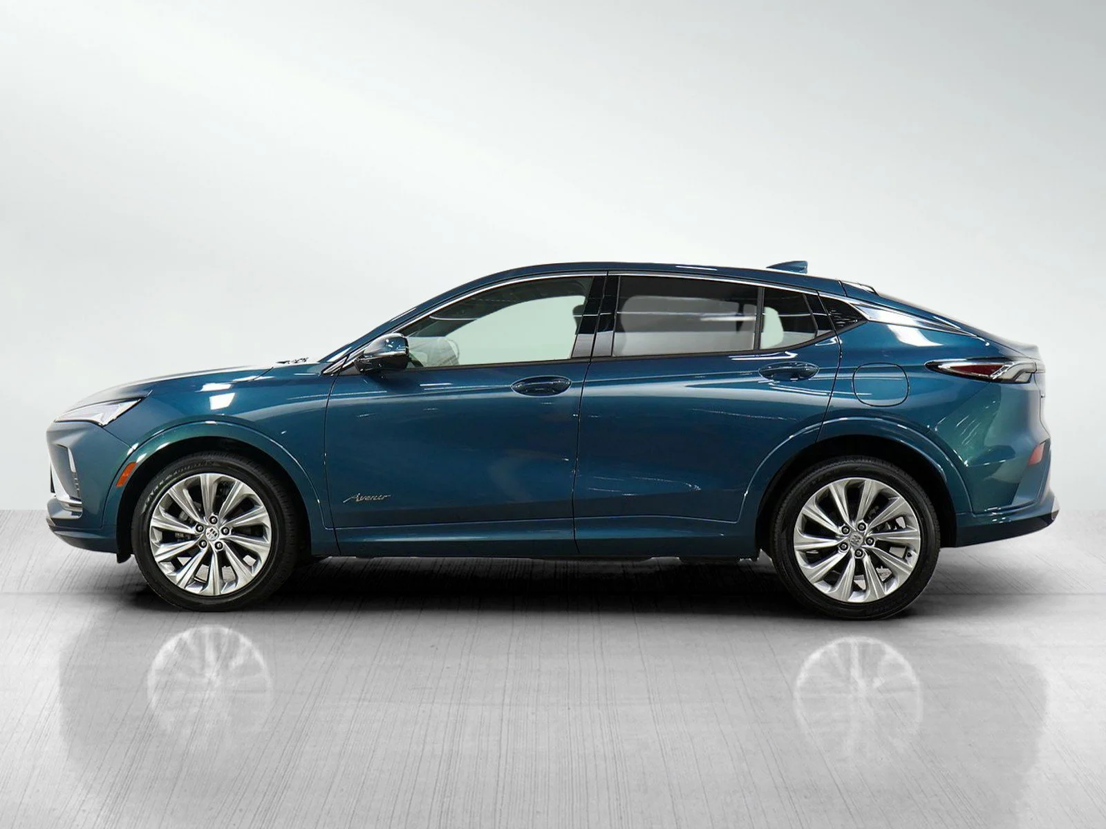 Used 2024 Buick Envista Avenir with VIN KL47LCE26RB138509 for sale in Minneapolis, Minnesota