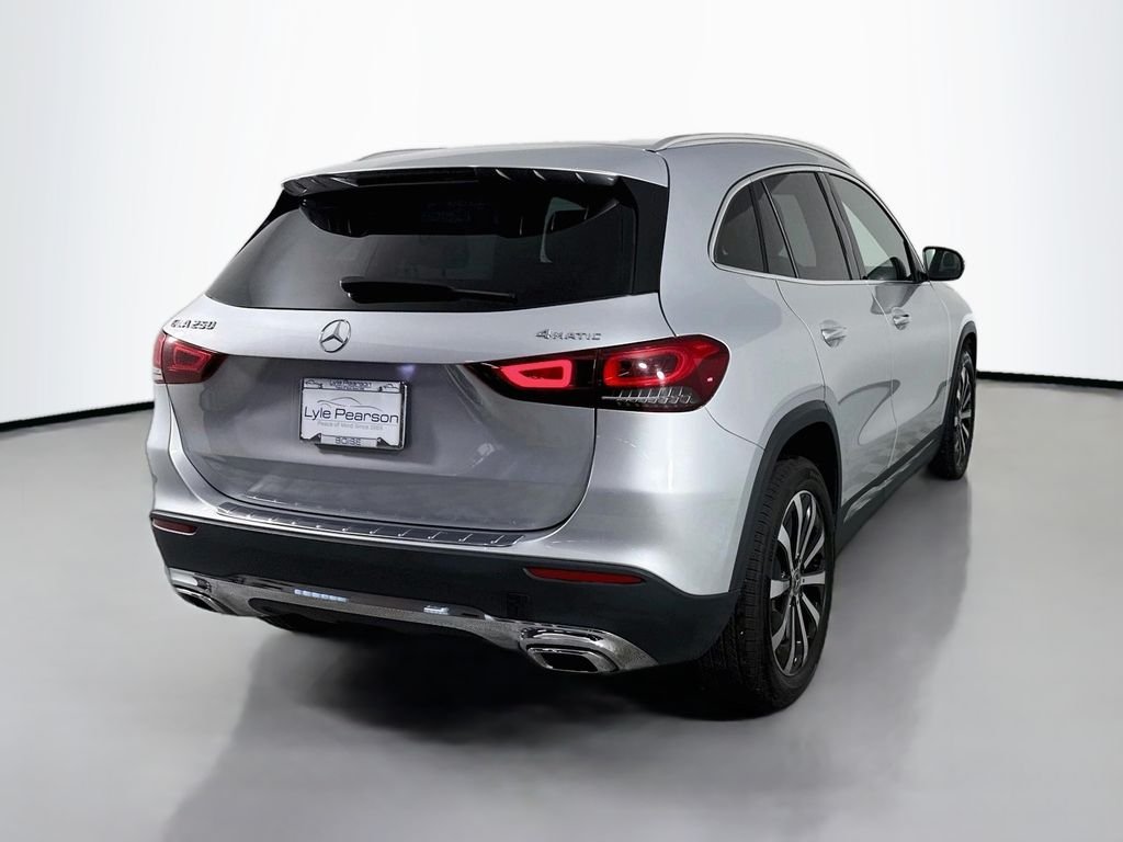Used 2023 Silver Mercedes-Benz GLA 250 image 9