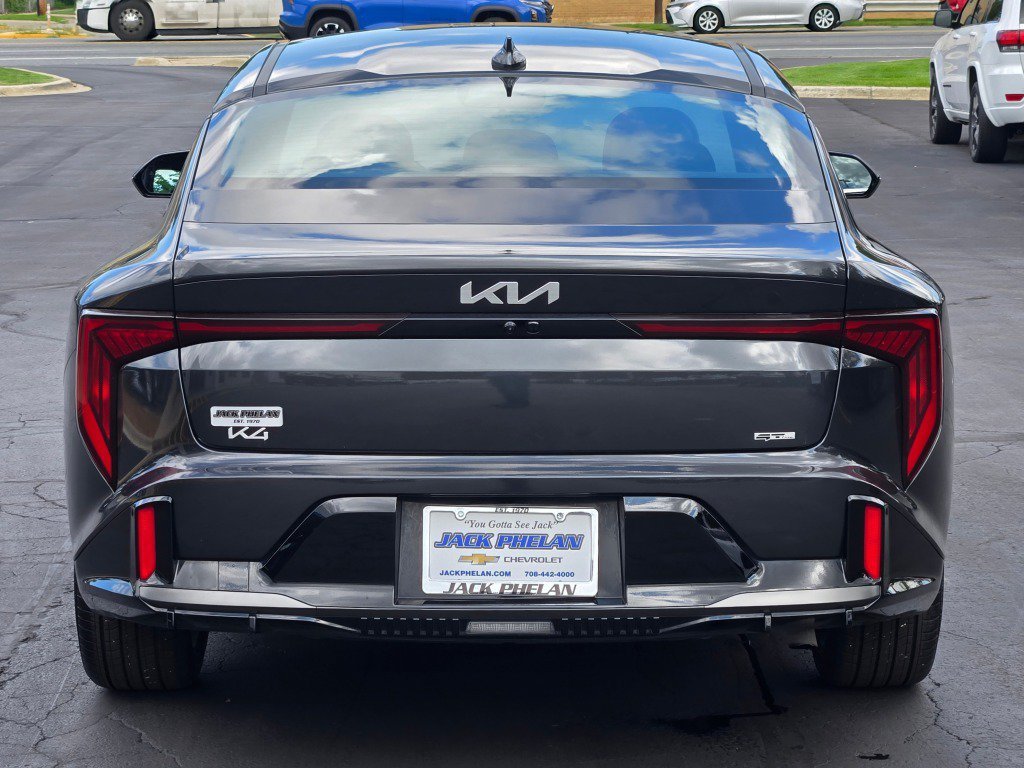 2025 Kia K4 GT-Line - Photo 13