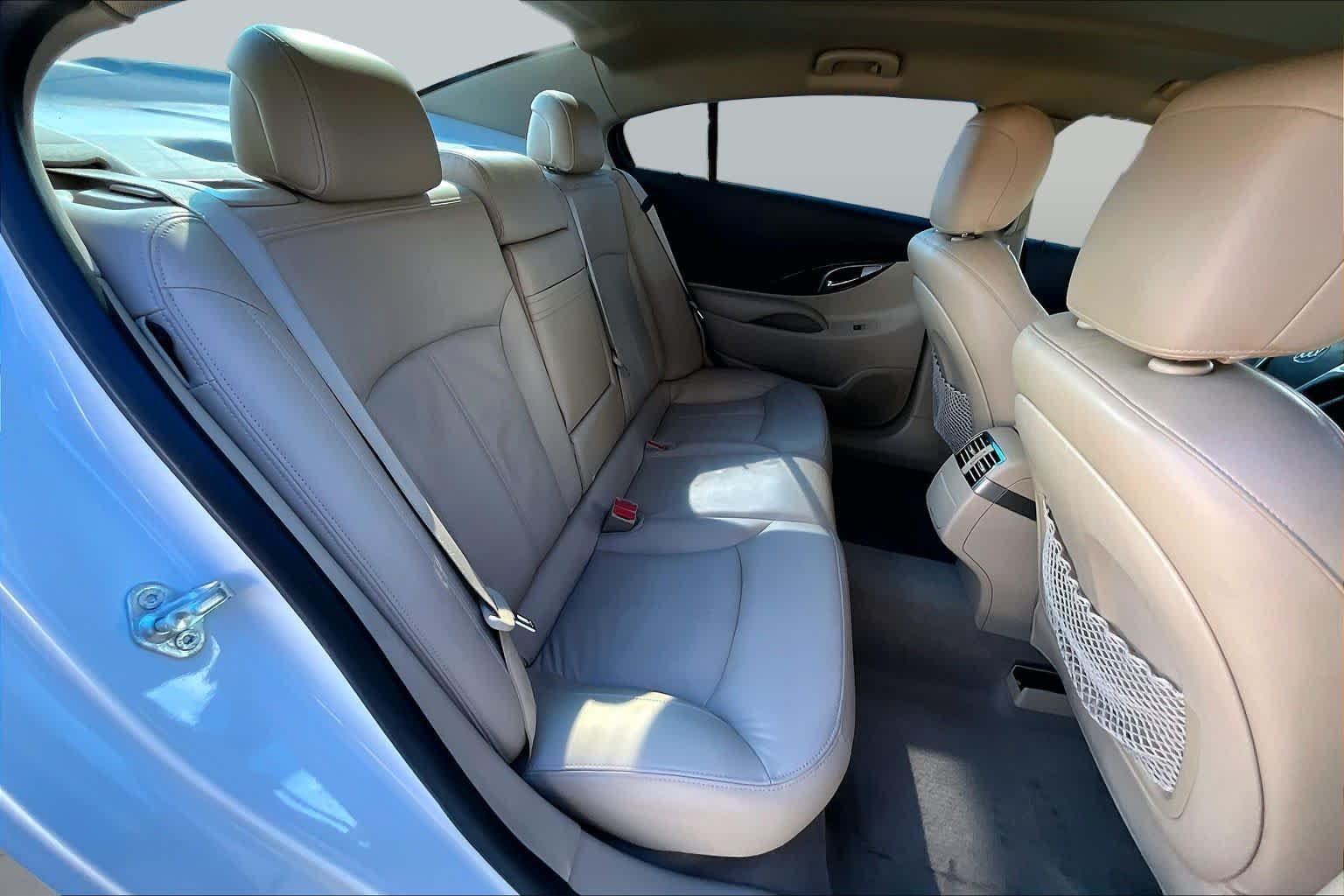 Used 2013 White Diamond Tricoat Buick Leather image 19