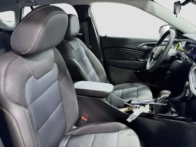 2026 Chevrolet Trax LT - Photo 24