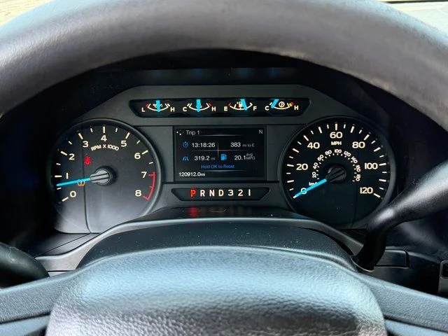 Used 2016 White Ford XL image 6