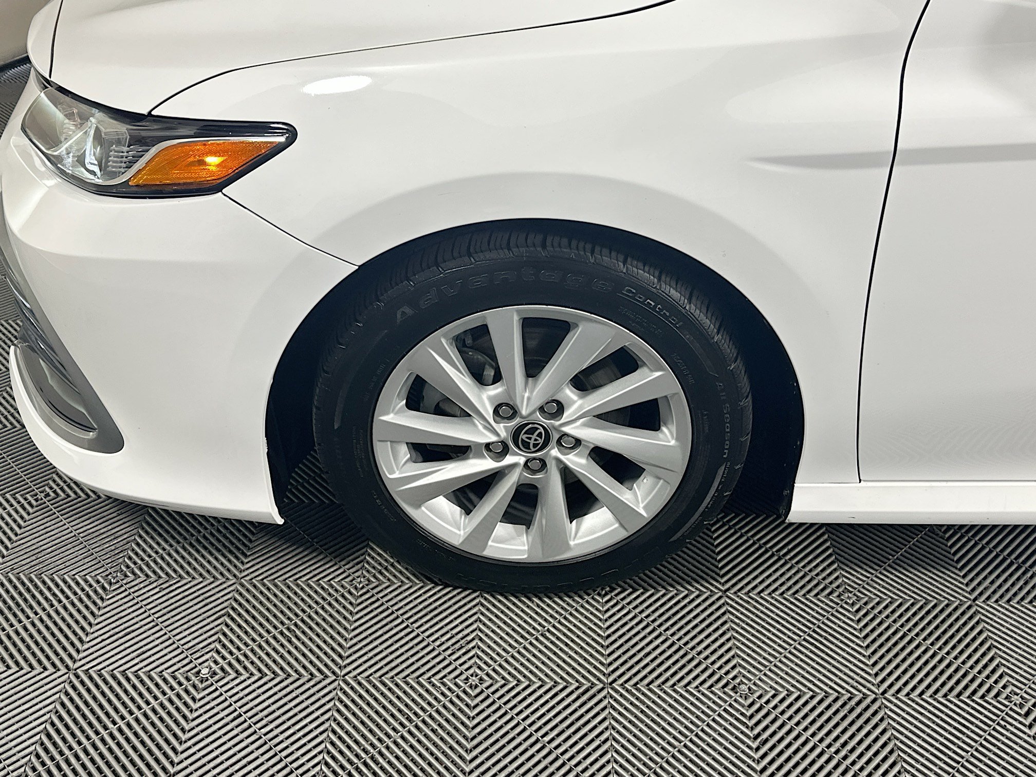 Certified Used 2023 Ice Toyota LE image 11