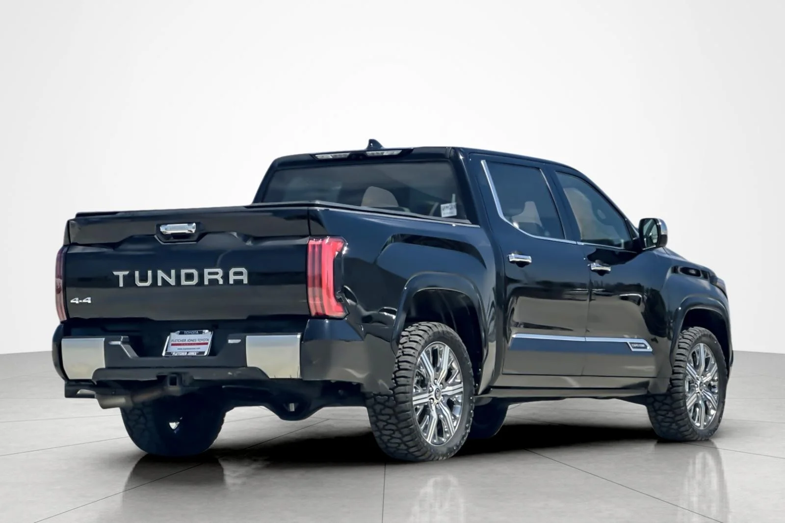 Used 2023 MIDNIGHT BLACK Toyota Capstone Hybrid image 5