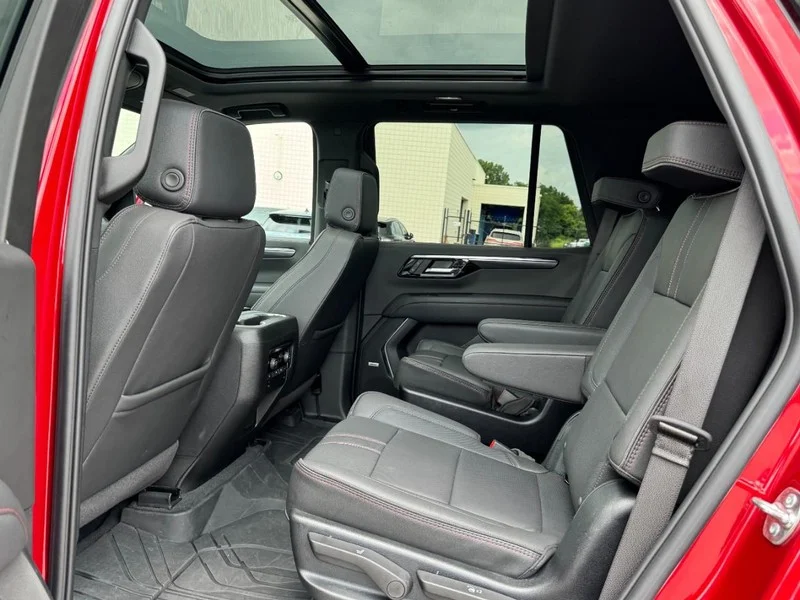 Used 2025 Radiant Red Tintcoat Chevrolet 4WD 4dr RST image 12