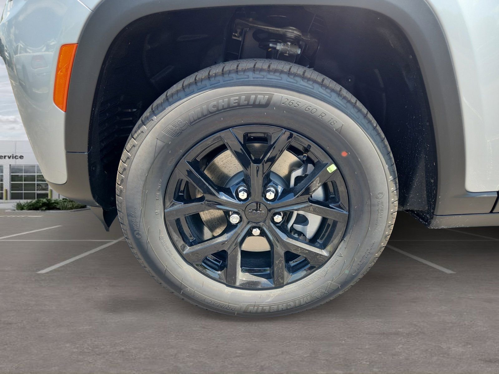 New 2026 Silver Zynith Exterior Paint Jeep Laredo image 10