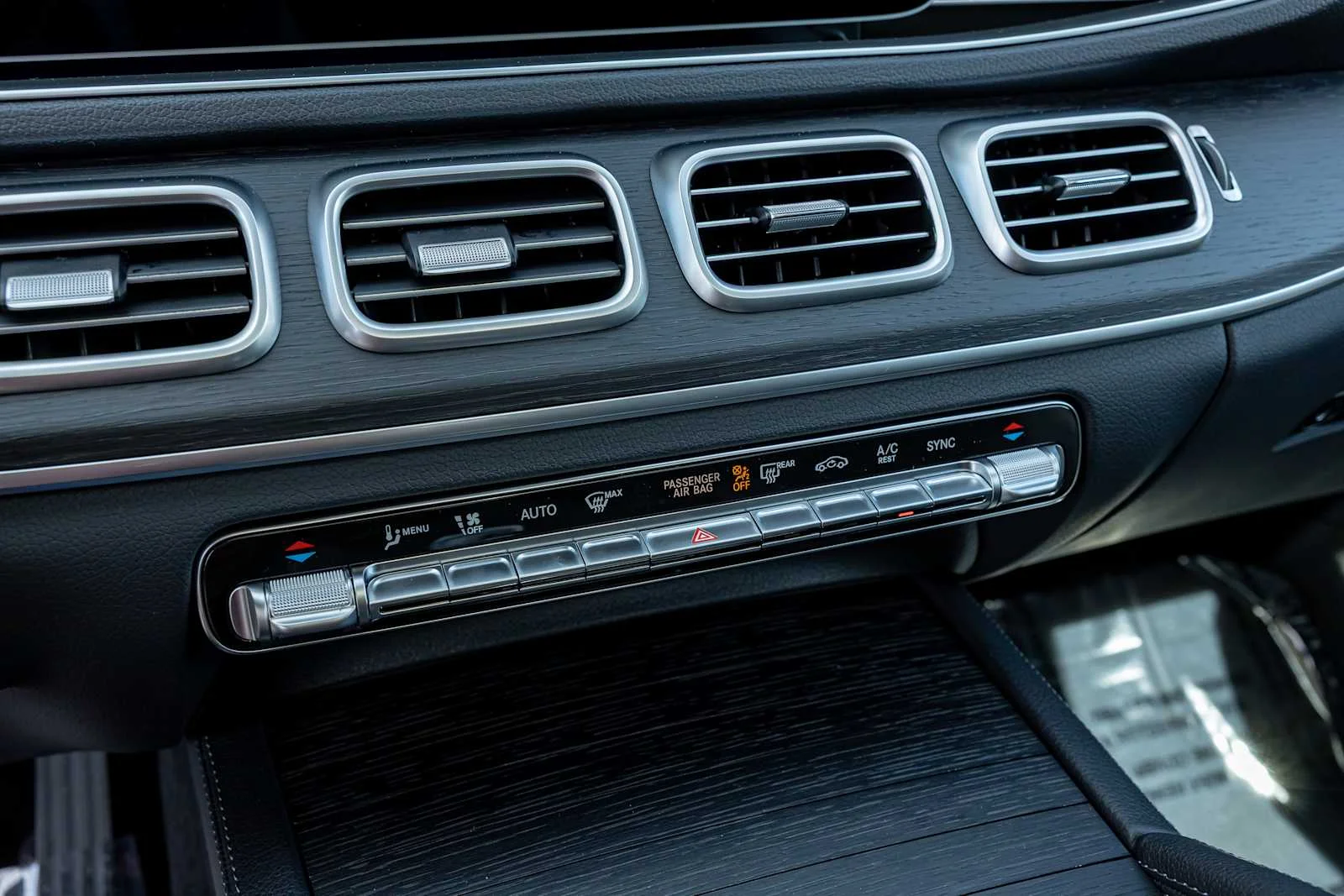New 2026 Selenite Grey Metallic Mercedes-Benz GLE 450 image 18