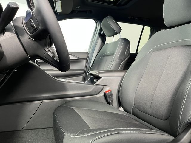New 2026 Baltic Gray Metallic Clear-Coat Exterior Paint Jeep Laredo X image 6