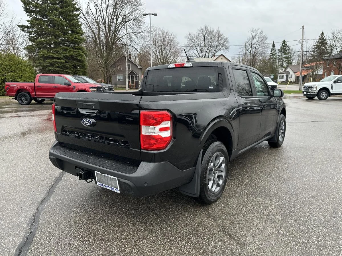 New 2026 Black Ford XLT image 5