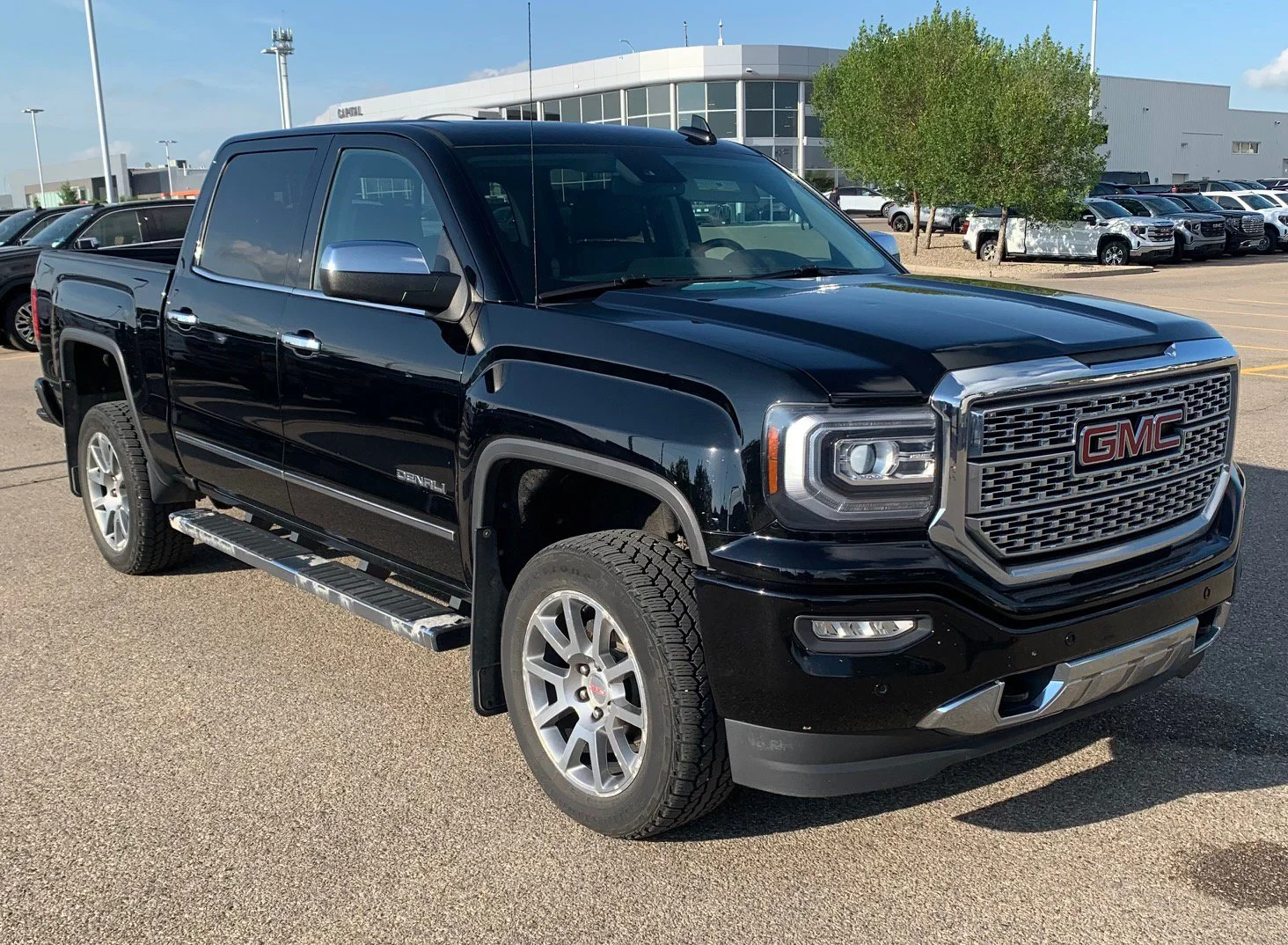 Used 2018 Black GMC Denali Crew Cab  w/ 5